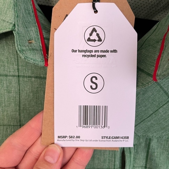AVALANCHE Man Green Full Button Down Shirt with Zip Pocket, Size Small - Picture 5 of 7